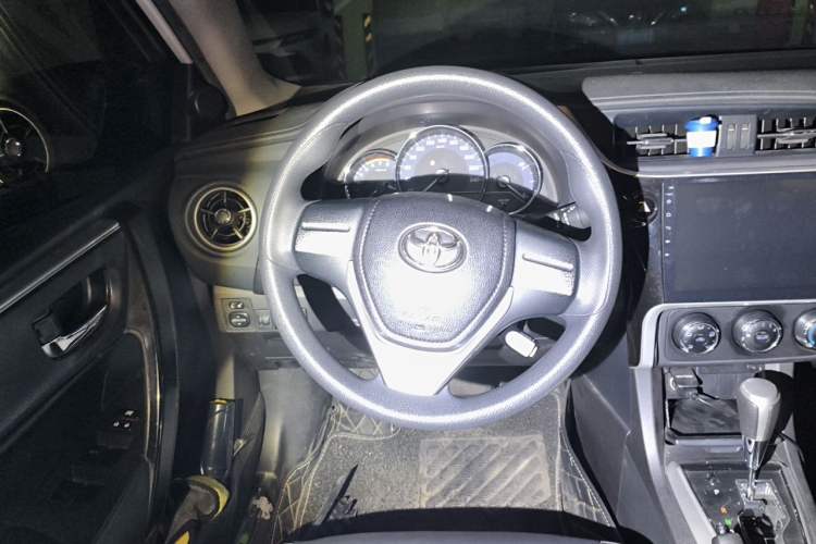 Used Toyota Corolla 2018 1.2T S-CVT GL Smart Enjoyment Version Steering Wheel
