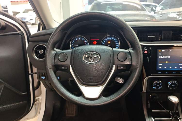 Used Toyota Corolla 2018 1.2T S-CVT GL-i Zhihui Edition Steering Wheel