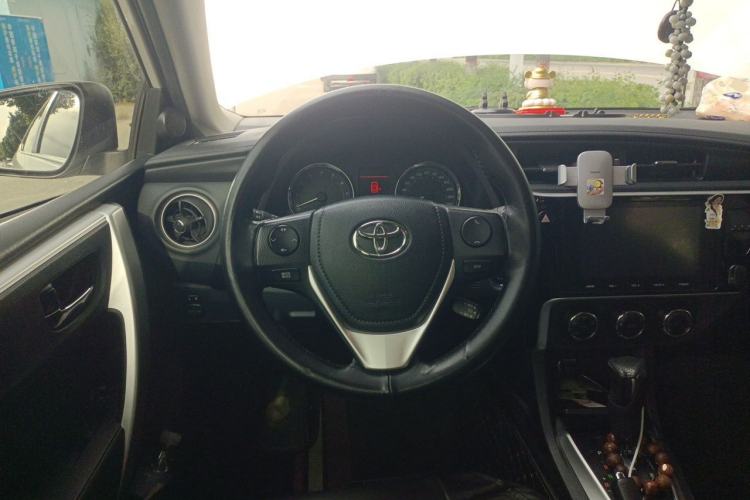 Used Toyota Corolla 2018 1.2T S-CVT GL-i Zhihui Edition Steering Wheel