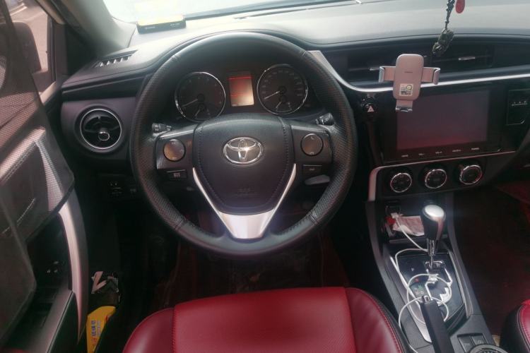 Used Toyota Corolla 2018 1.2T S-CVT GL-i Zhihui Edition Steering Wheel