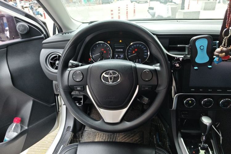 Used Toyota Corolla 2018 1.2T S-CVT GL-i Zhihui Edition Steering Wheel
