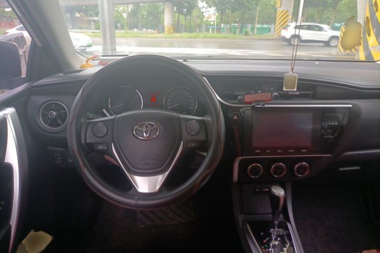 Used Toyota Corolla 2018 1.2T S-CVT GL-i Zhihui Edition Steering Wheel