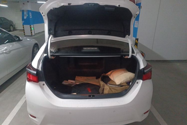 Used Toyota Corolla 2018 Dual-Engine 1.8L E-CVT Smart Edition Trunk