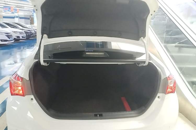 Used Toyota Corolla 2018 1.2T S-CVT GL Smart Enjoyment Version Trunk