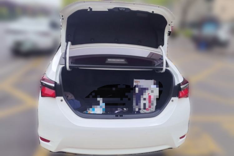 Used Toyota Corolla 2018 Dual-Engine 1.8L E-CVT Smart Edition Trunk