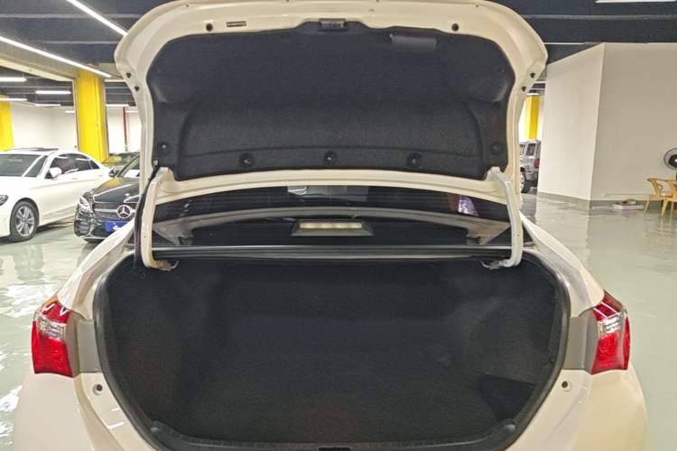 Used Toyota Corolla 2018 1.2T S-CVT GL Smart Enjoyment Version Trunk
