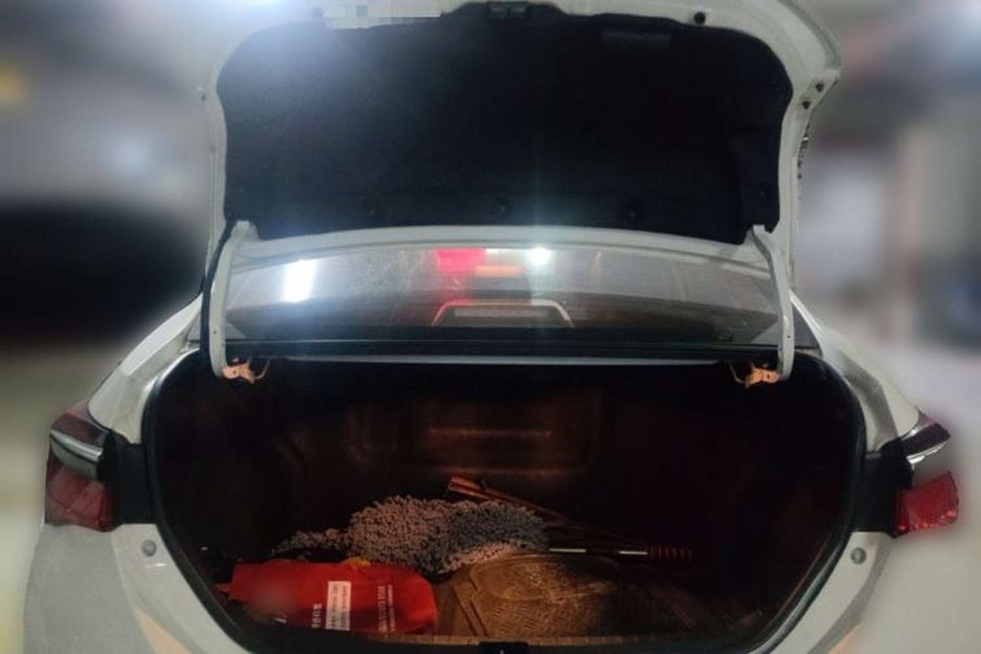 Used Toyota Corolla 2018 Dual-Engine 1.8L E-CVT Smart Edition Trunk
