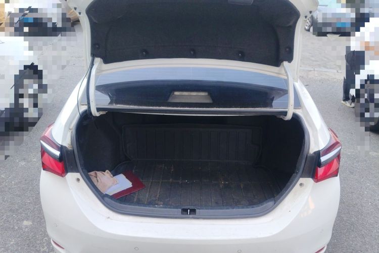 Used Toyota Corolla 2018 Dual-Engine 1.8L E-CVT Smart Edition Trunk