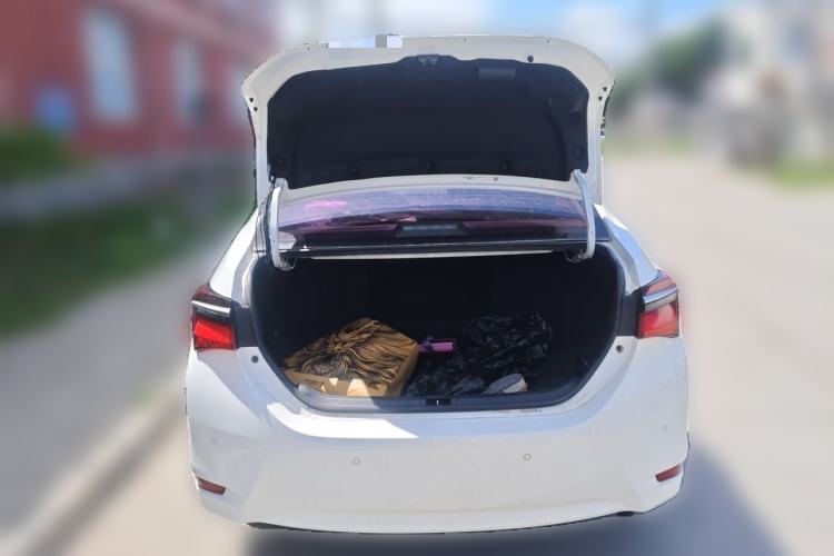 Used Toyota Corolla 2018 Dual-Engine 1.8L E-CVT Smart Edition Trunk