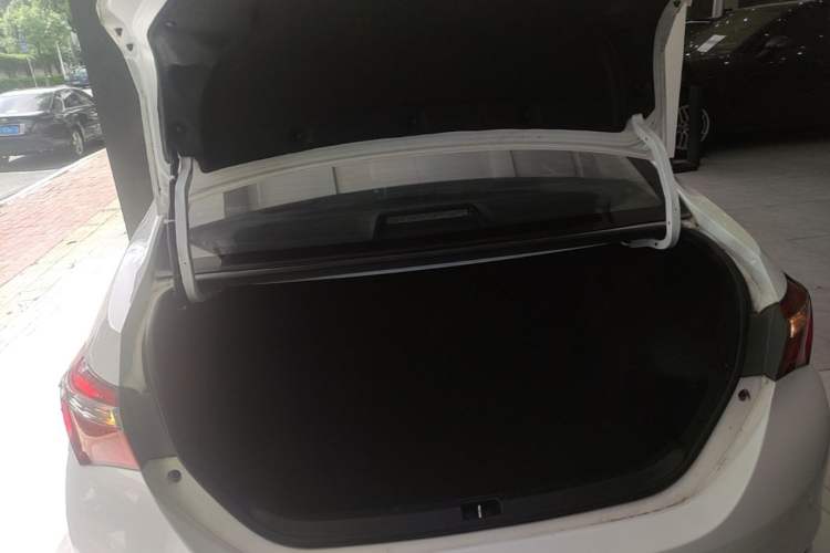 Used Toyota Corolla 2018 1.2T S-CVT GL Smart Enjoyment Version Trunk