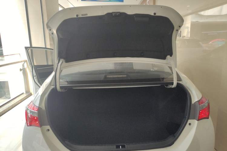Used Toyota Corolla 2018 1.2T S-CVT GL-i Zhihui Edition Trunk