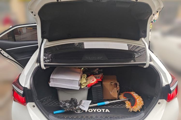 Used Toyota Corolla 2018 Dual-Engine 1.8L E-CVT Smart Edition Trunk