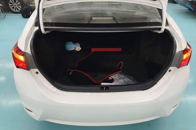 Used Toyota Corolla 2018 1.2T S-CVT GL-i Zhihui Edition Trunk