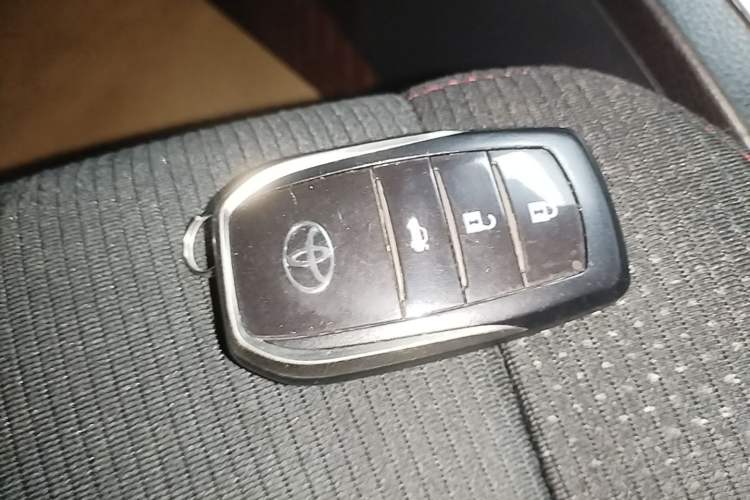 Used Toyota Corolla 2018 1.2T S-CVT GL Smart Enjoyment Version Vehicle Key