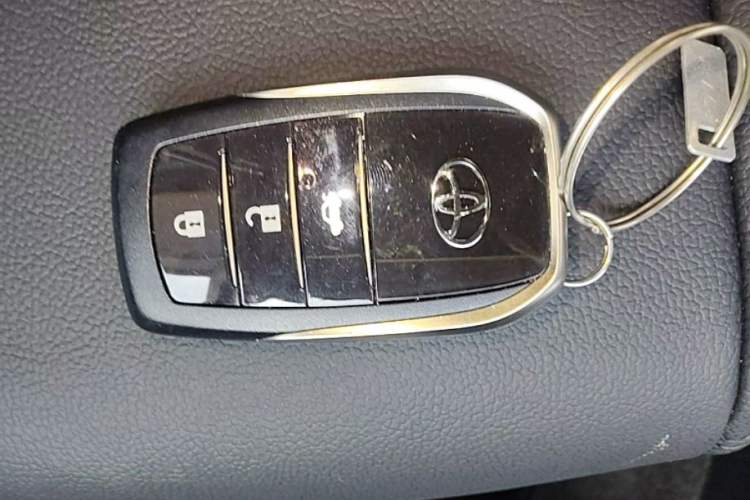 Used Toyota Corolla 2018 1.2T S-CVT GL Smart Enjoyment Version Vehicle Key