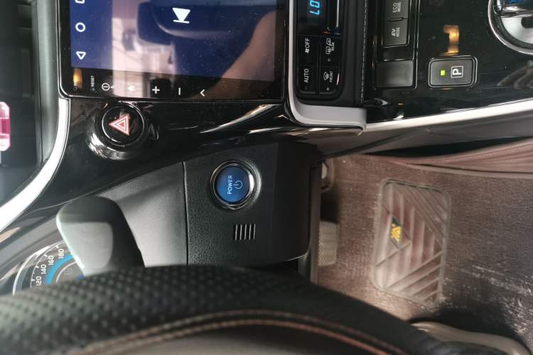 Used Toyota Corolla 2018 Dual-Engine 1.8L E-CVT Smart Edition Vehicle Key