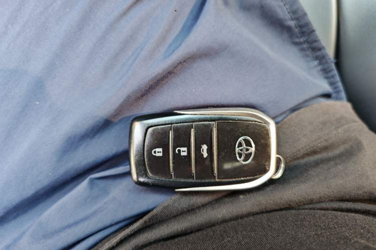 Used Toyota Corolla 2018 1.2T S-CVT GL-i Zhihui Edition Vehicle Key