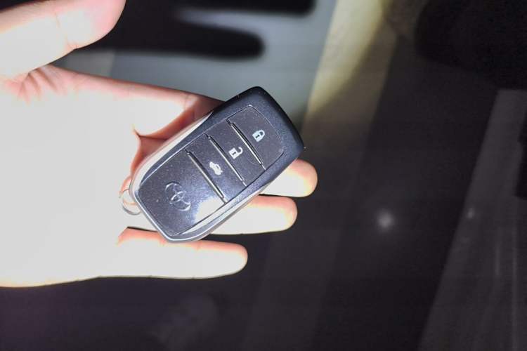 Used Toyota Corolla 2018 1.2T S-CVT GL Smart Enjoyment Version Vehicle Key