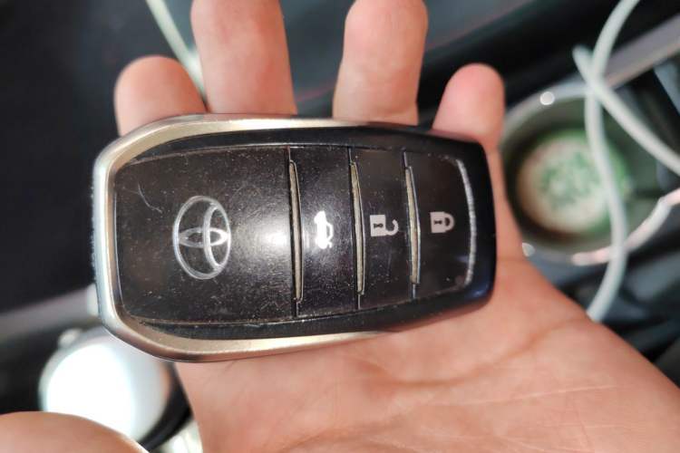 Used Toyota Corolla 2018 1.2T S-CVT GL Smart Enjoyment Version Vehicle Key