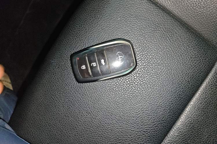 Used Toyota Corolla 2018 1.2T S-CVT GL Smart Enjoyment Version Vehicle Key