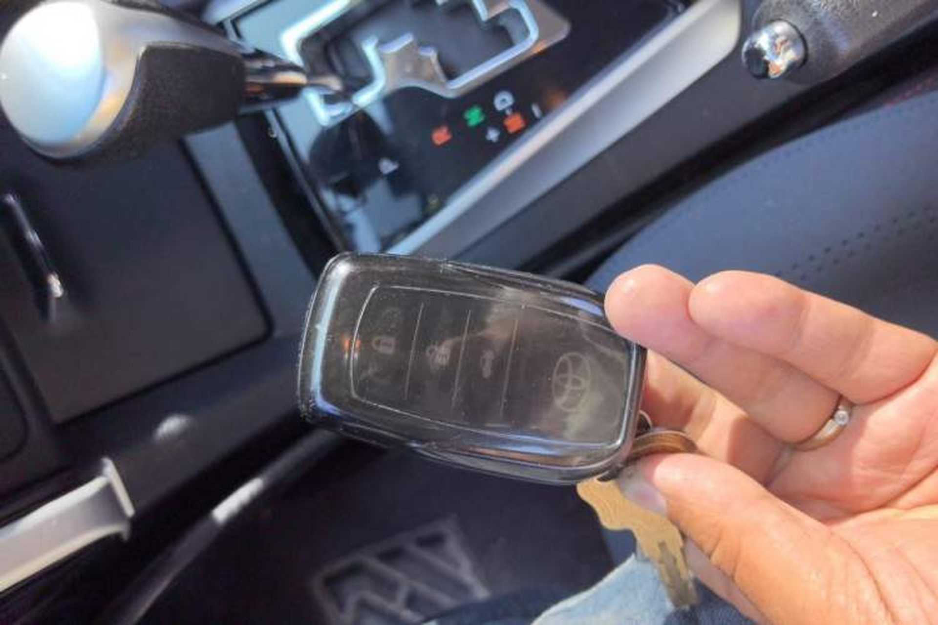 Used Toyota Corolla 2018 1.2T S-CVT GL Smart Enjoyment Version Vehicle Key
