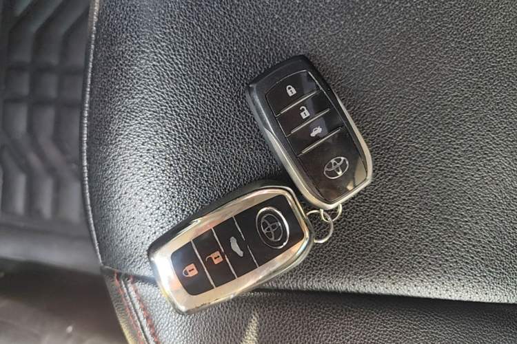 Used Toyota Corolla 2018 1.2T S-CVT GL-i Zhihui Edition Vehicle Key