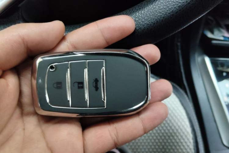 Used Toyota Corolla 2018 1.2T S-CVT GL Smart Enjoyment Version Vehicle Key