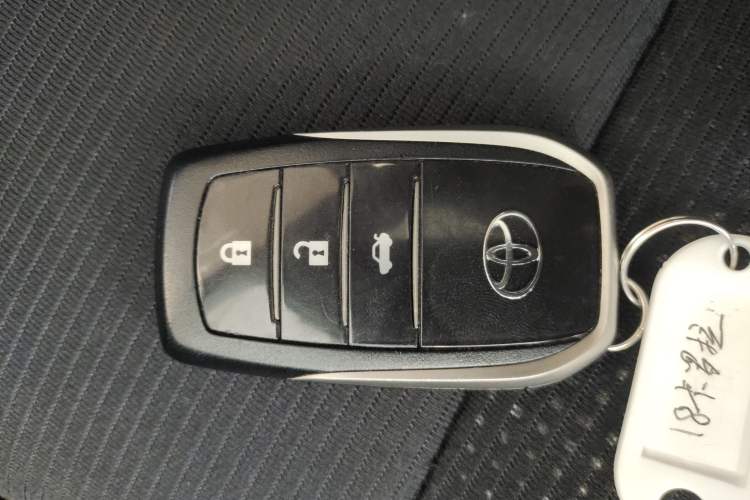 Used Toyota Corolla 2018 1.2T S-CVT GL-i Zhihui Edition Vehicle Key