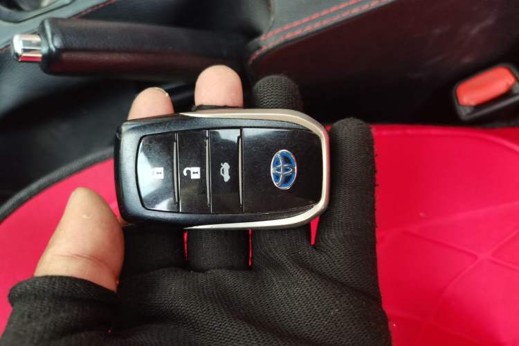 Used Toyota Corolla 2018 Dual-Engine 1.8L E-CVT Smart Edition Vehicle Key