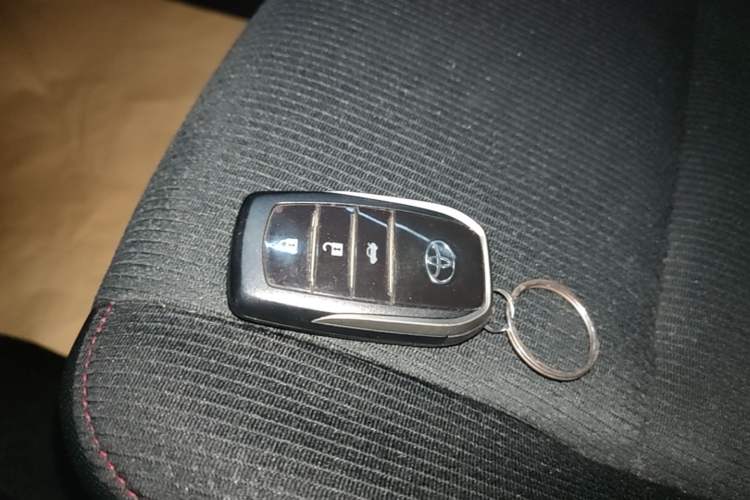 Used Toyota Corolla 2018 1.2T S-CVT GL-i Zhihui Edition Vehicle Key