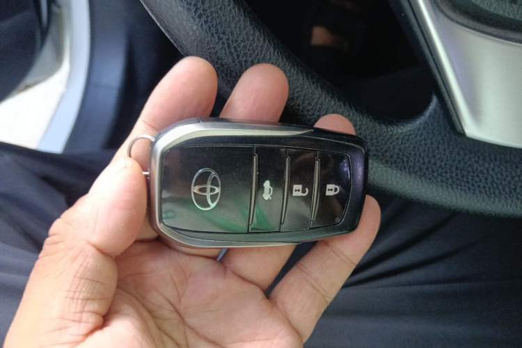 Used Toyota Corolla 2018 1.2T S-CVT GL Smart Enjoyment Version Vehicle Key