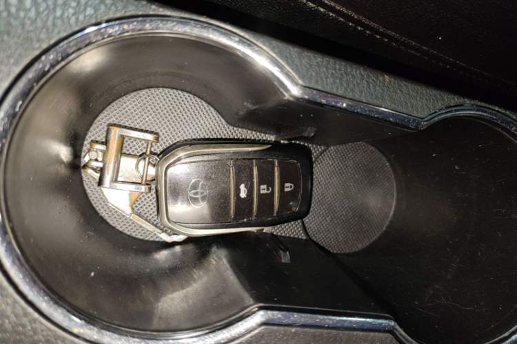 Used Toyota Corolla 2018 1.2T S-CVT GL-i Zhihui Edition Vehicle Key
