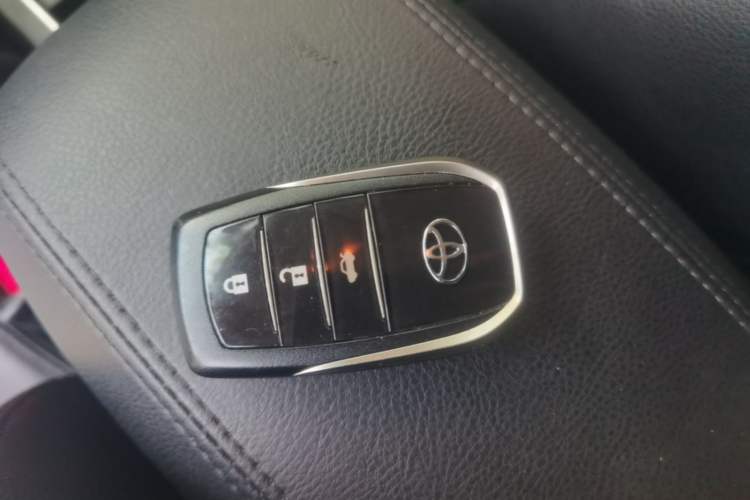 Used Toyota Corolla 2018 1.2T S-CVT GL Smart Enjoyment Version Vehicle Key