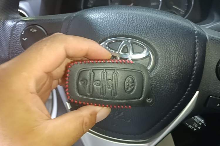 Used Toyota Corolla 2018 1.2T S-CVT GL Smart Enjoyment Version Vehicle Key