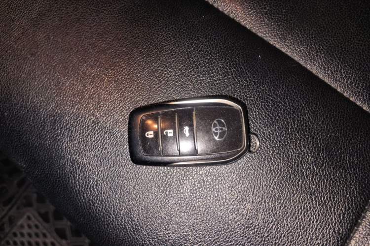 Used Toyota Corolla 2018 1.2T S-CVT GL-i Zhihui Edition Vehicle Key