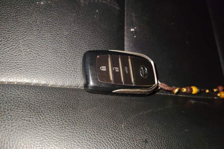 Used Toyota Corolla 2018 1.2T S-CVT GL-i Zhihui Edition Vehicle Key