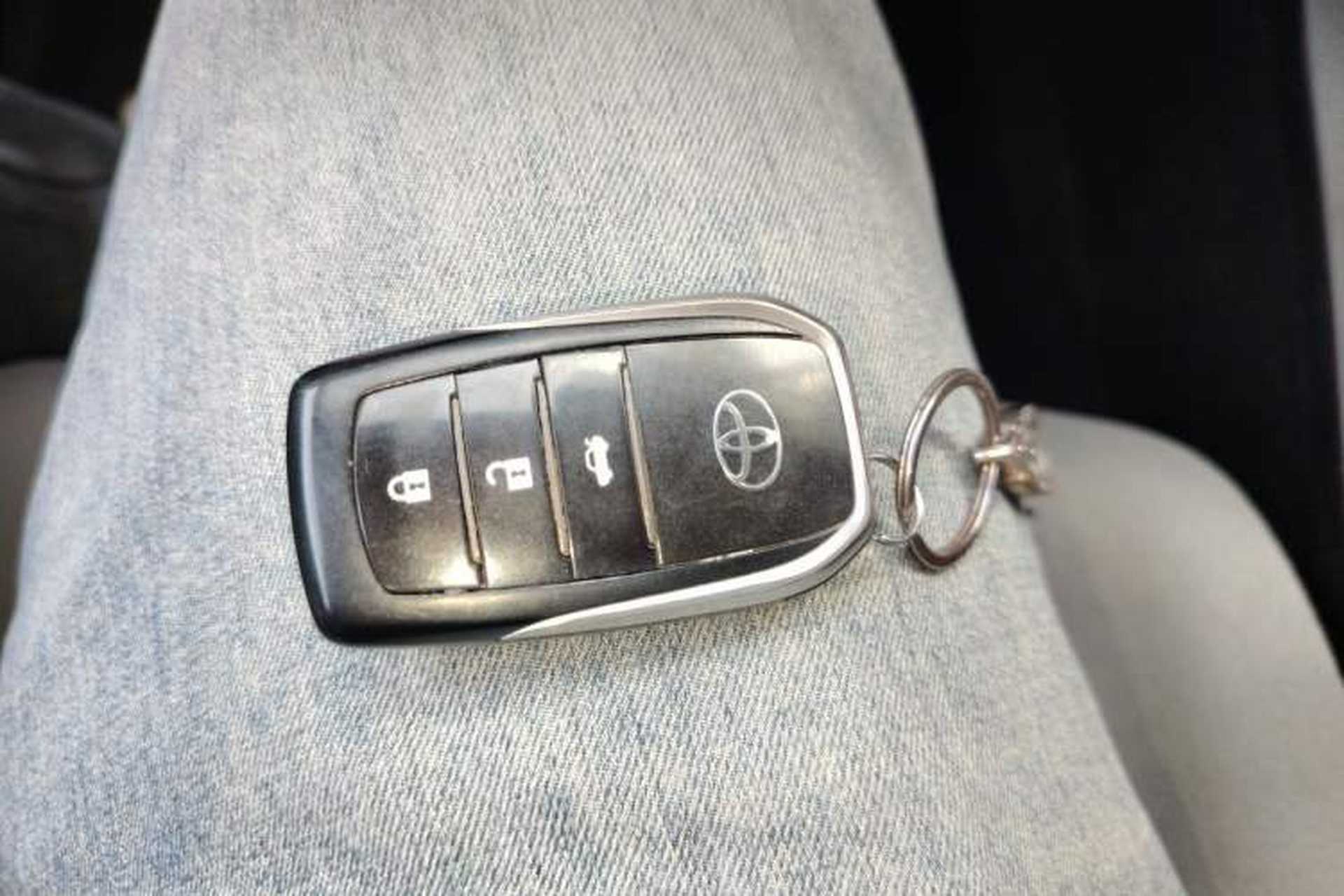 Used Toyota Corolla 2018 1.2T S-CVT GL-i Zhihui Edition Vehicle Key