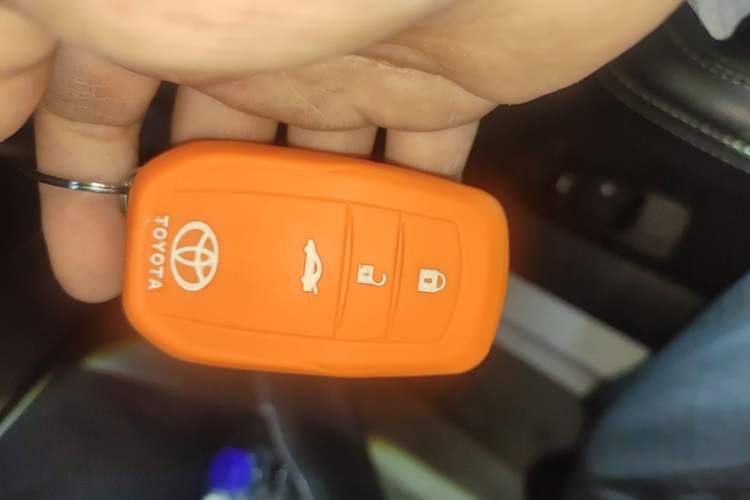 Used Toyota Corolla 2018 1.2T S-CVT GL-i Zhihui Edition Vehicle Key