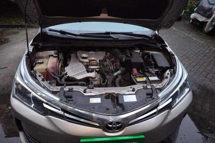 Used Toyota Corolla 2018 1.2T S-CVT GL Smart Enjoyment Version Engine Bay