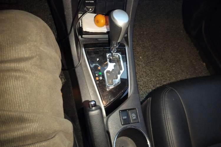 Used Toyota Corolla 2018 1.2T S-CVT GL Smart Enjoyment Version Gear Lever