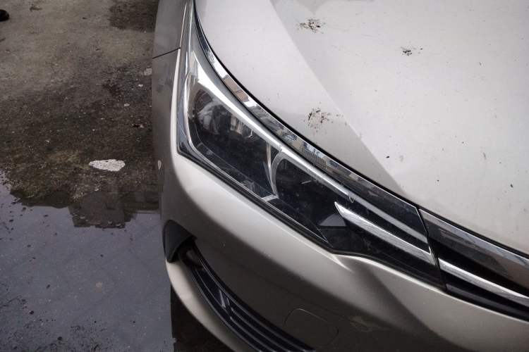 Used Toyota Corolla 2018 1.2T S-CVT GL Smart Enjoyment Version Right Front Headlight
