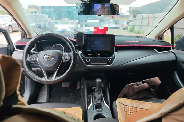 Used Toyota Corolla 2019 1.2T S-CVT GL-i Elite Edition Center Console