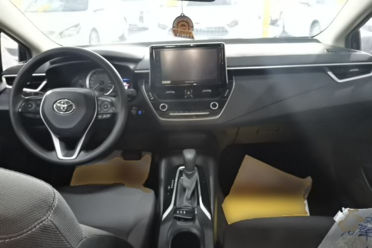 Used Toyota Corolla 2019 1.2T S-CVT GL-i Elite Edition Center Console
