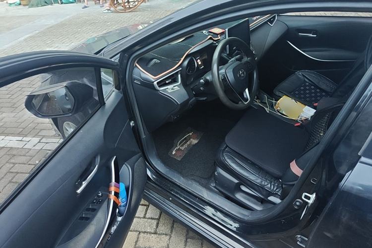 Used Toyota Corolla 2019 Dual-Engine 1.8L E-CVT GL-i Elite Edition Driver Seat