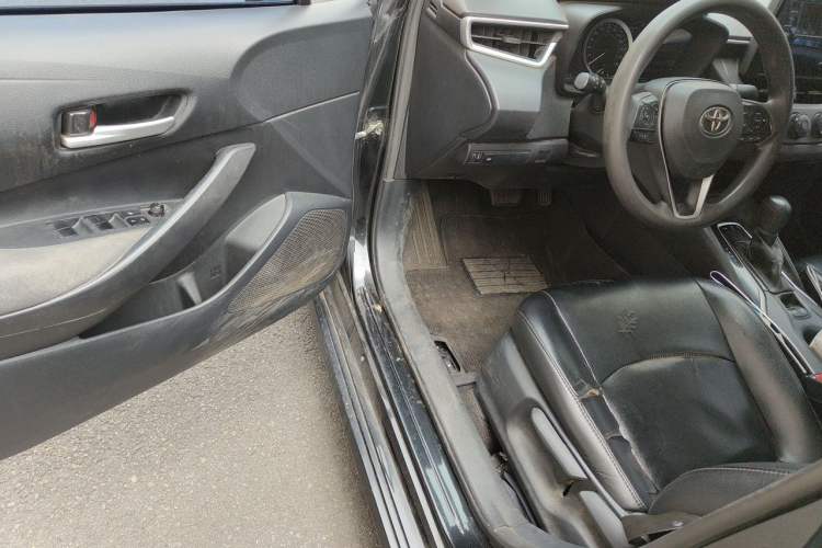 Used Toyota Corolla 2019 1.2T S-CVT GL Pioneer Edition Driver Seat