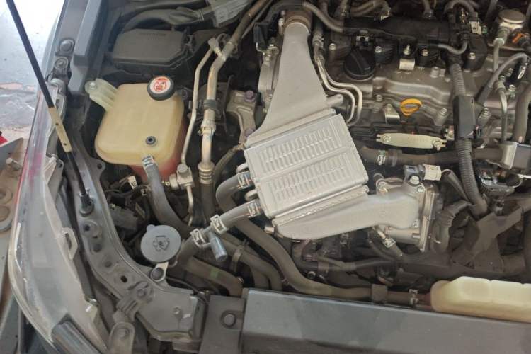 Used Toyota Corolla 2019 1.2T S-CVT GL-i Elite Edition Engine Bay Right