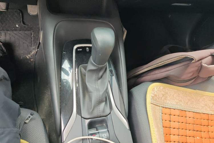 Used Toyota Corolla 2019 1.2T S-CVT GL-i Elite Edition Gear Lever