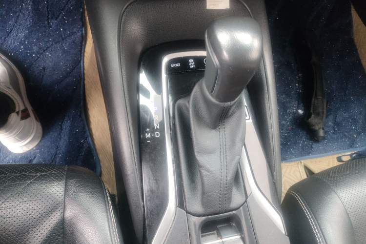 Used Toyota Corolla 2019 1.2T S-CVT GL-i Luxury Edition Gear Lever