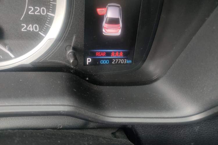 Used Toyota Corolla 2019 1.2T S-CVT GL-i Luxury Edition Odometer Close Up