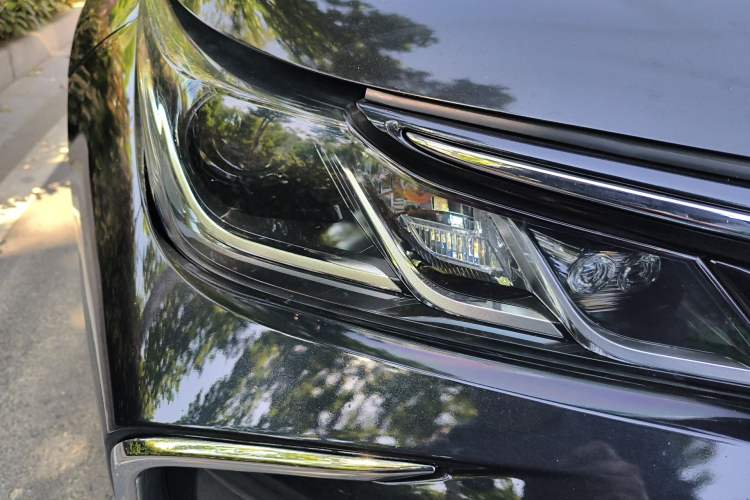 Used Toyota Corolla 2019 1.2T S-CVT GL-i Luxury Edition Right Front Headlight